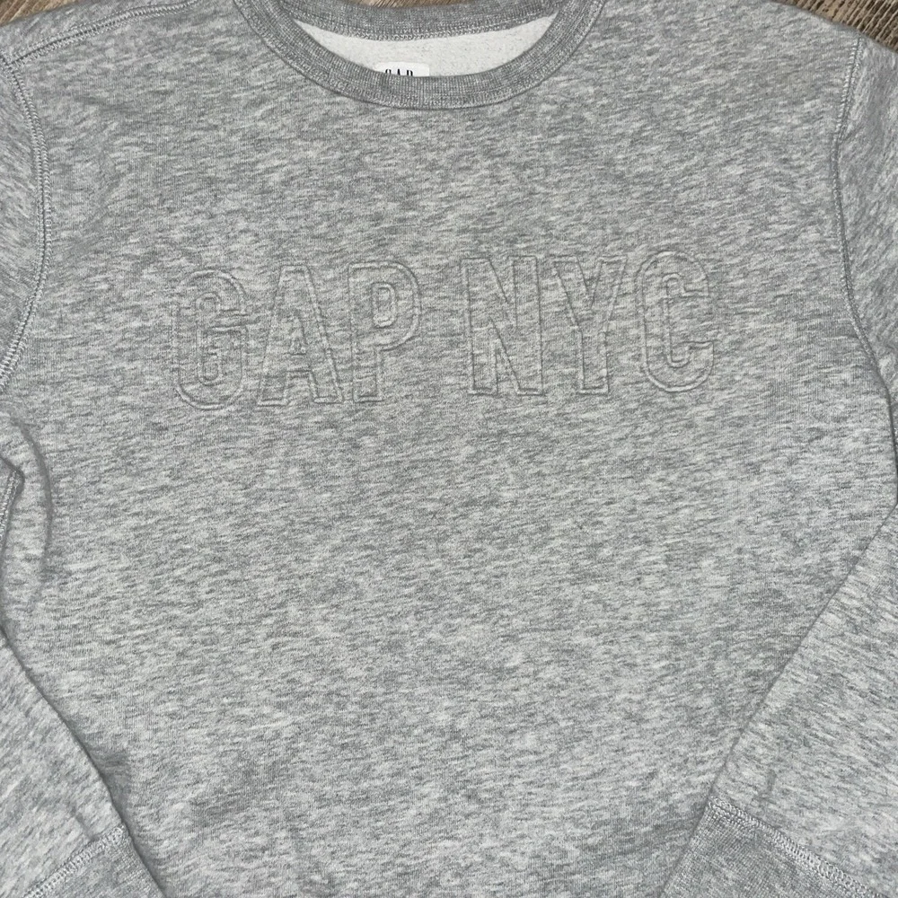 GAP NYC Kids Grey Sweatshirt Raised Letters‎ XL (12)